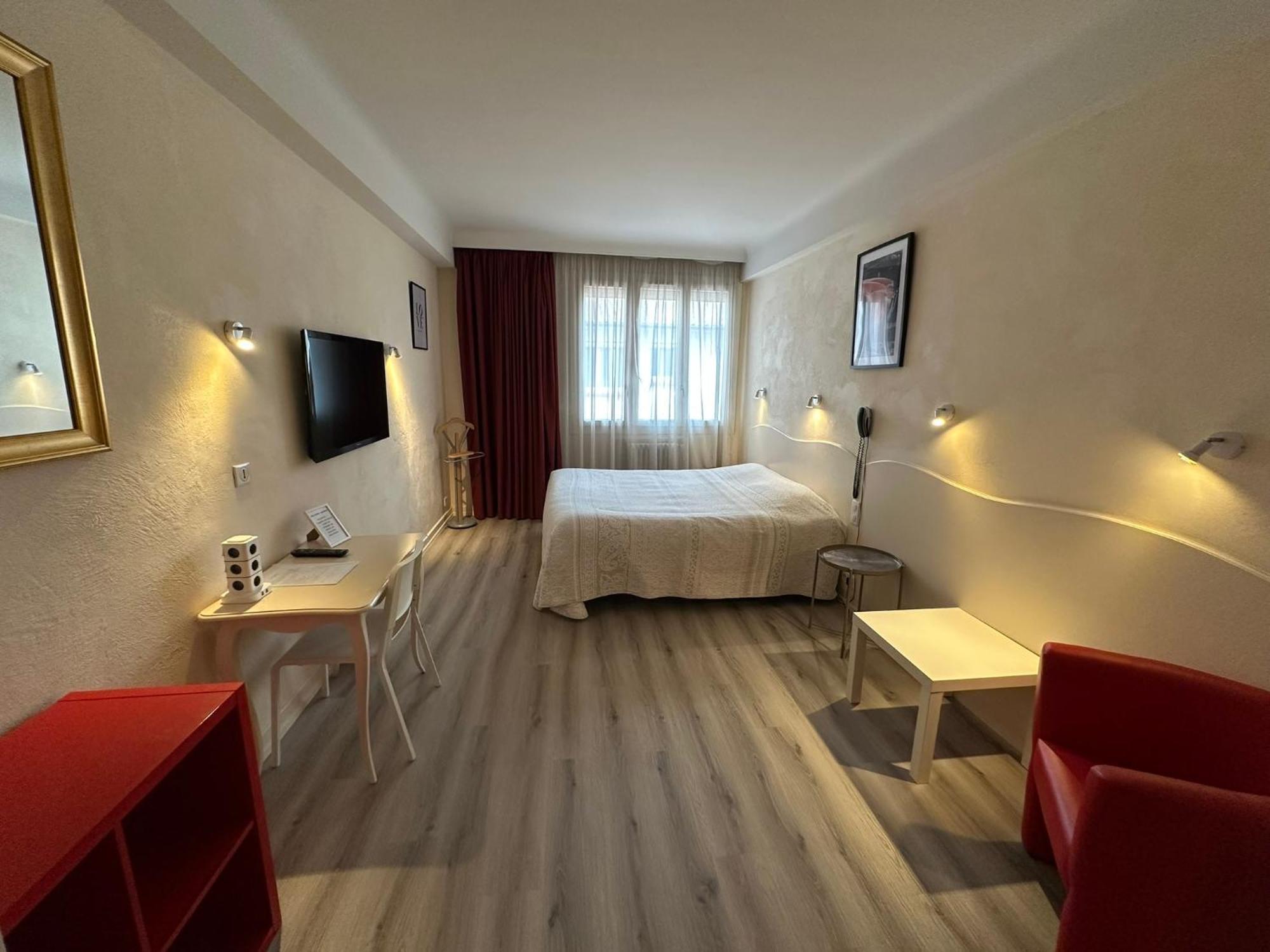 Hotel Chiffre 알비 외부 사진